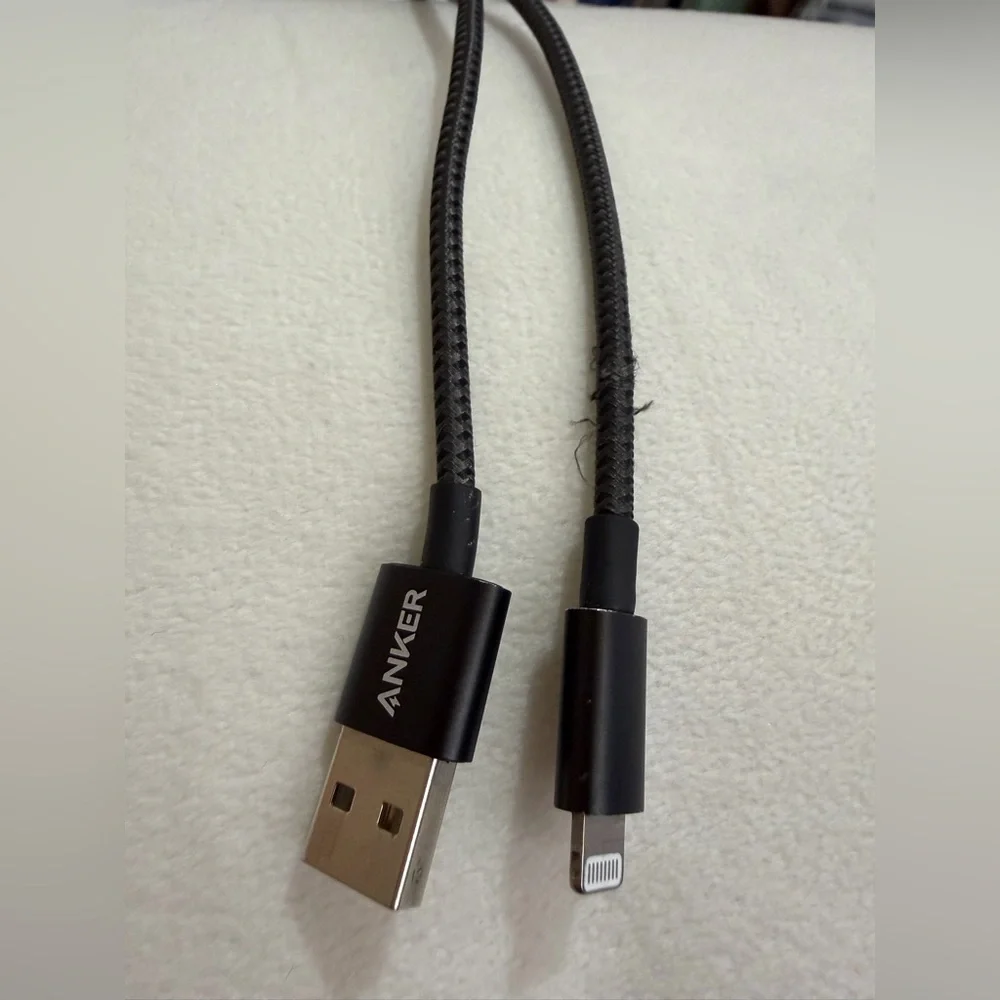 Set of 2 Used Original Apple & Anker Black and White Multi-Connector Cable
